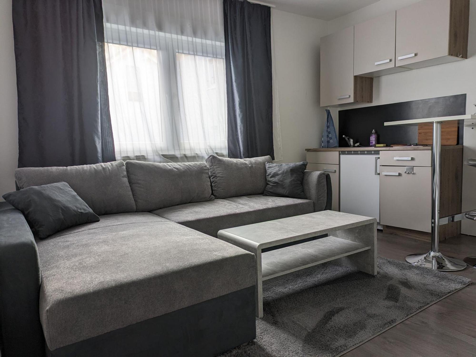 Hotel Ari Kaiserslautern Bagian luar foto