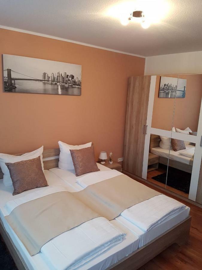 Hotel Ari Kaiserslautern Bagian luar foto