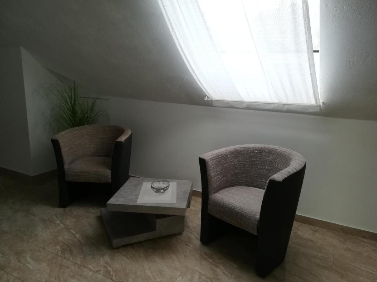 Hotel Ari Kaiserslautern Bagian luar foto
