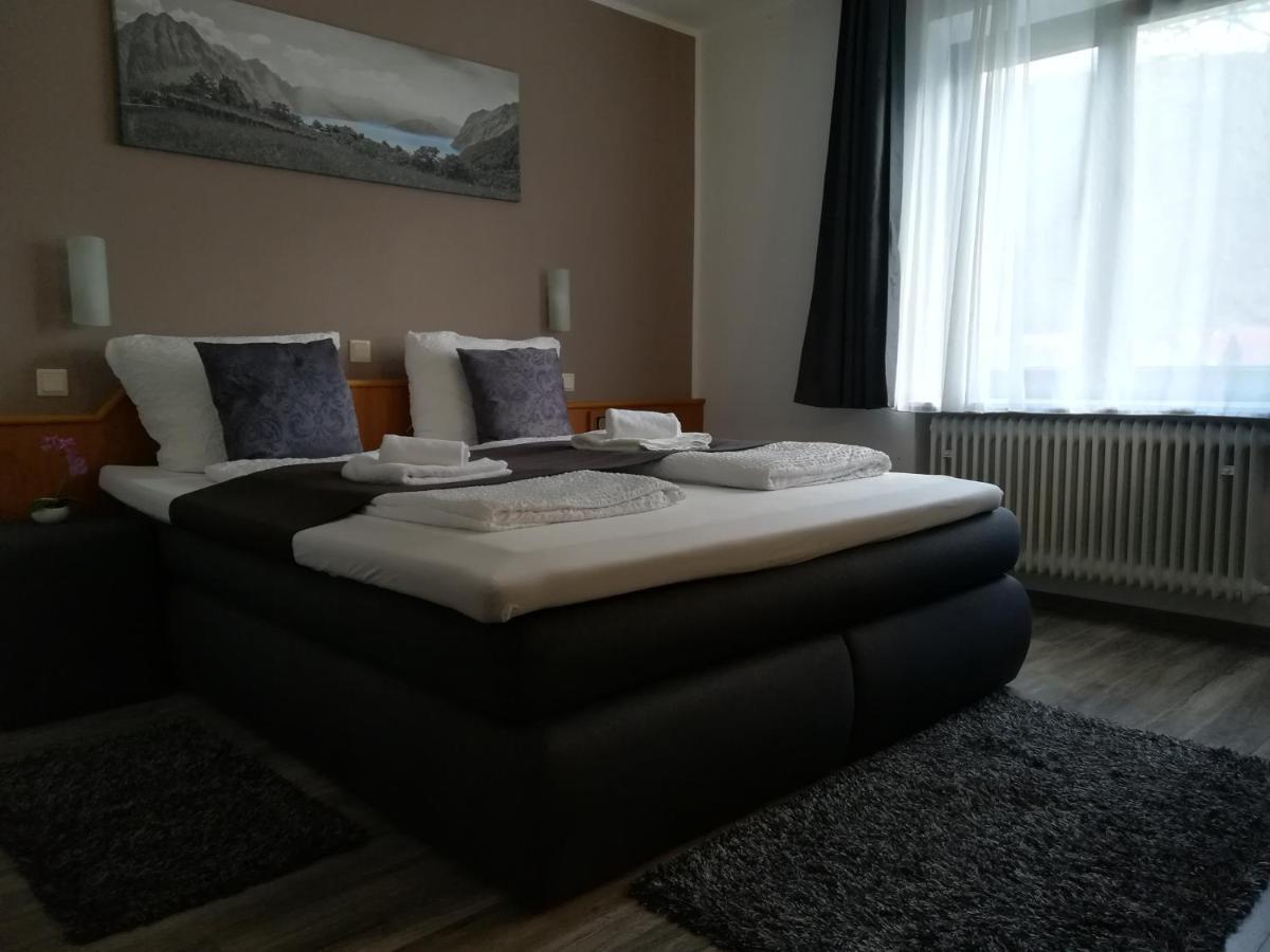 Hotel Ari Kaiserslautern Bagian luar foto